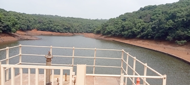 Water storage in the lake