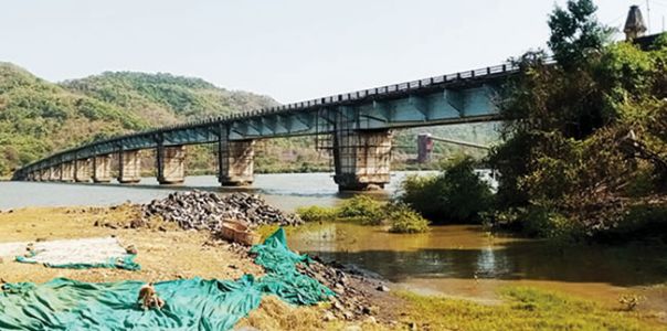 लोड टेस्टींगसाठी साळाव पूल आज पासून तीन दिवस वाहतुकीसाठी बंद