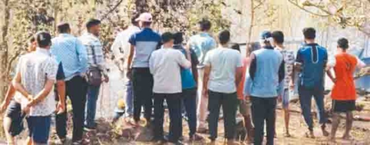 वणव्यामुळे वाडा जळून खाक; तीन गुरे होरपळली , पोलादपूर बाजिरे येथील घटना